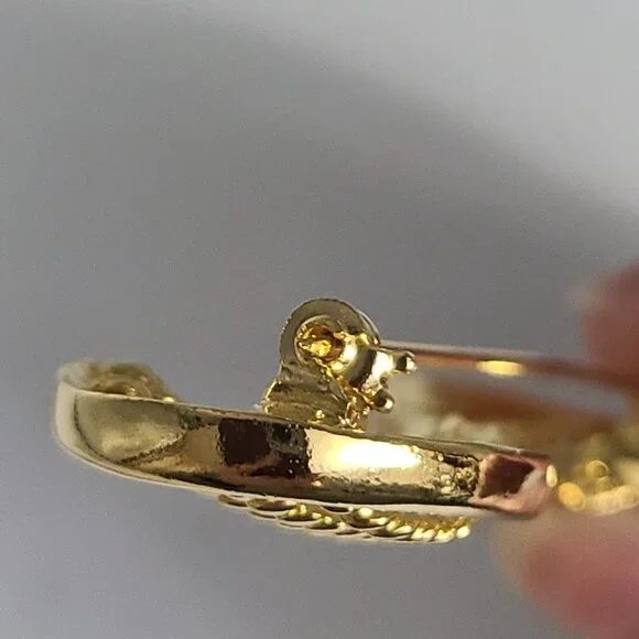 Brooch Pins Gold Tone Swirls - Birds Doves Silver Tone - Lot of 4 - Picture 7 of 13